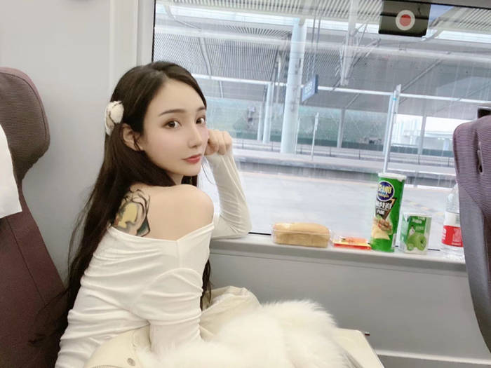 迪拜预约商务模特